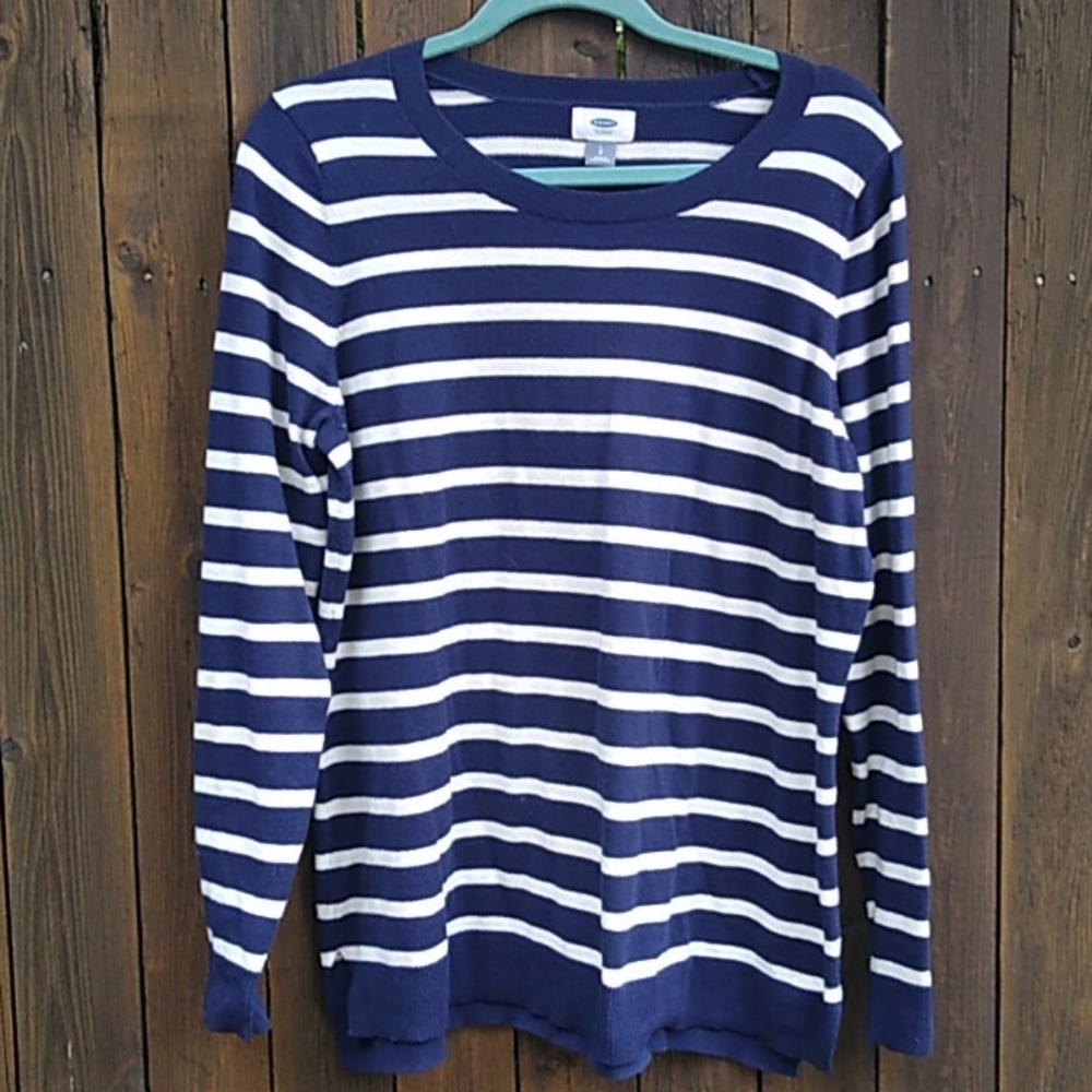 Navy/White Sweater